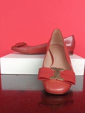 Tory Burch Coral Leather Bow-Front Ballet Flats Size5.5 leather Upper & Sole
